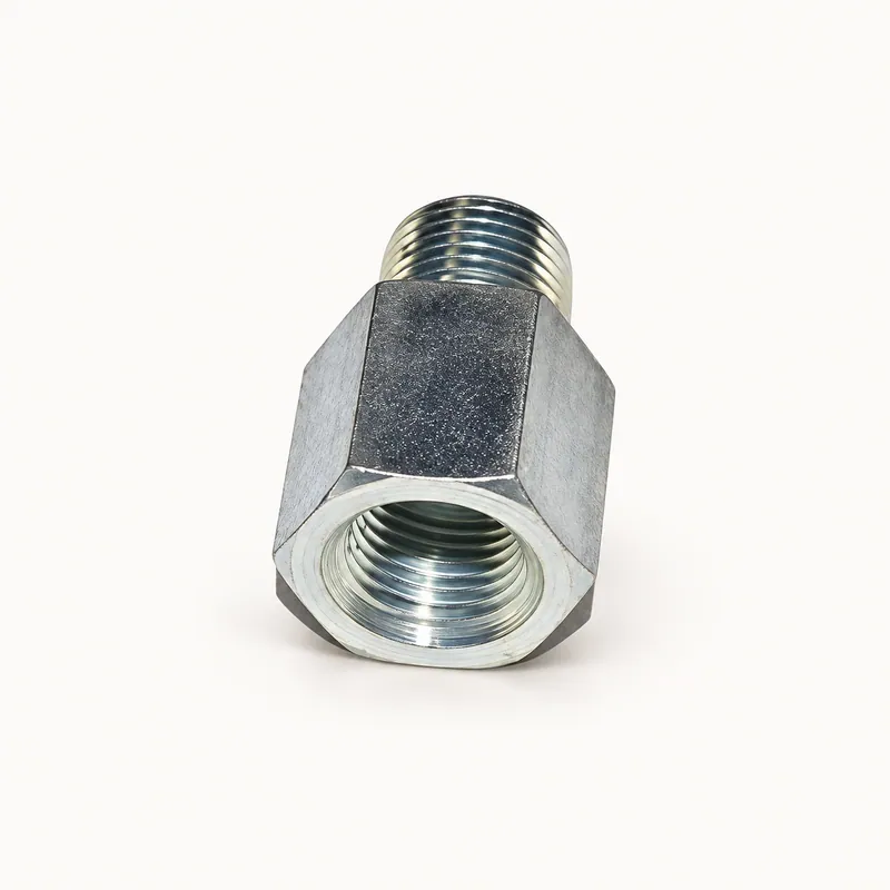 Adaptador recto metálico con rosca macho de 1/8 NPT en ambos extremos · SKF LL/10182
